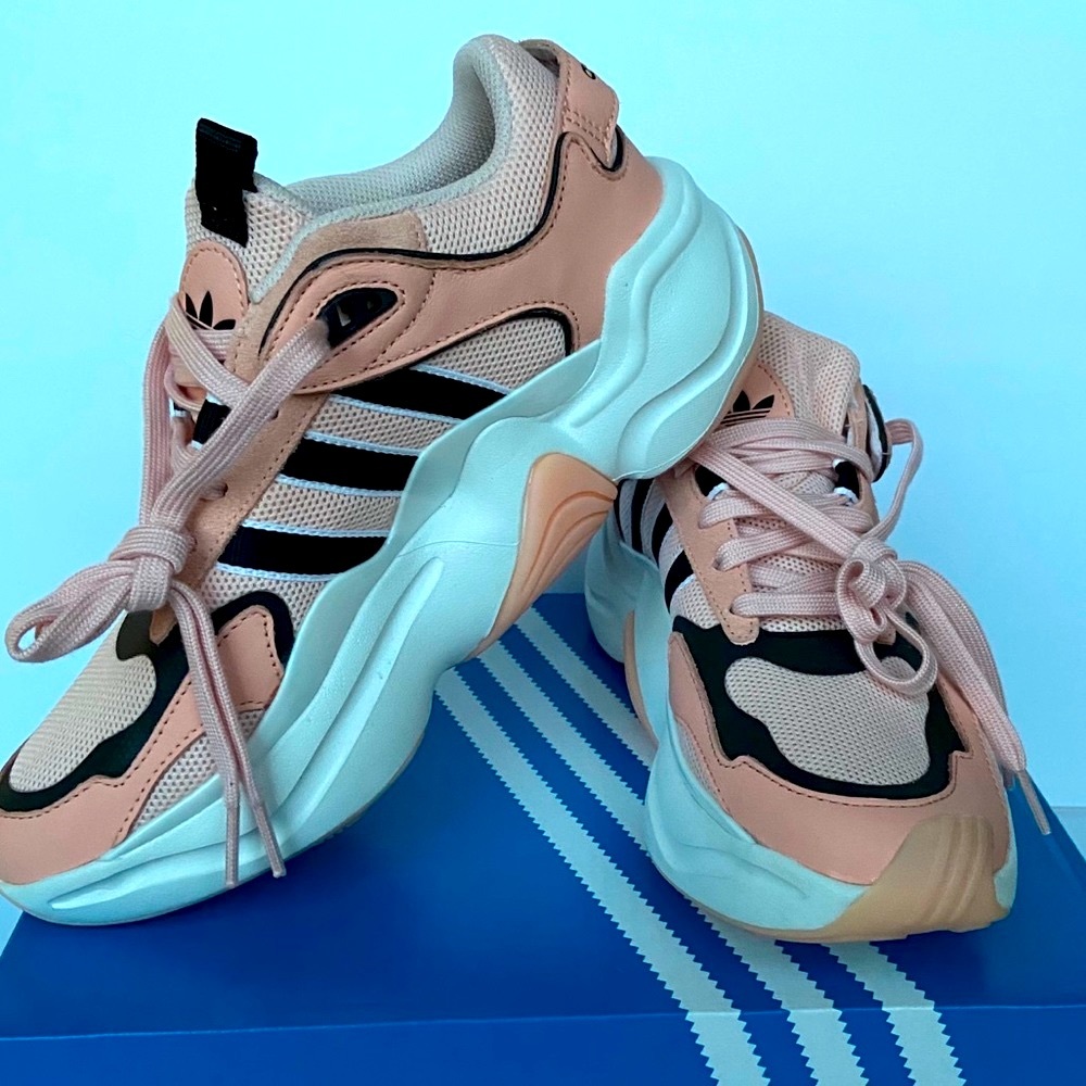 Woman’s Adidas Magmur Runner Pink Sneakers 8.5